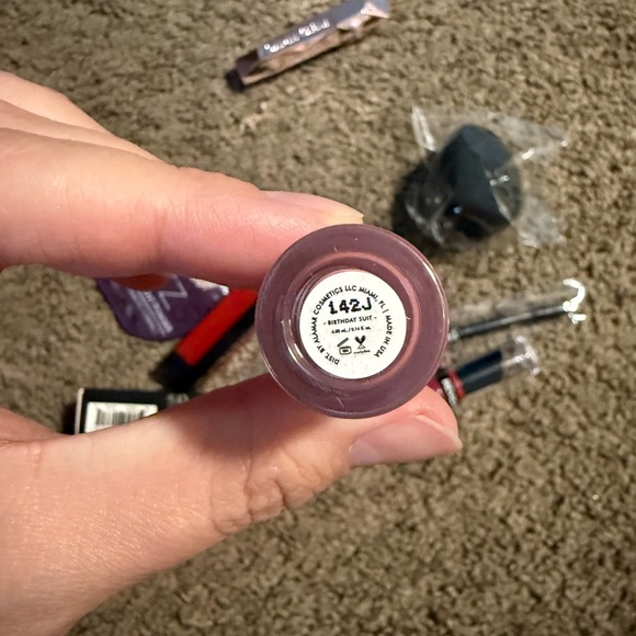 Holiday Beauty Bundle - Picture 10 of 11